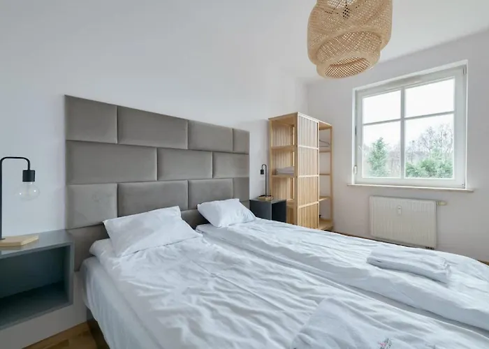 Sea Breeze With Parking By Renters